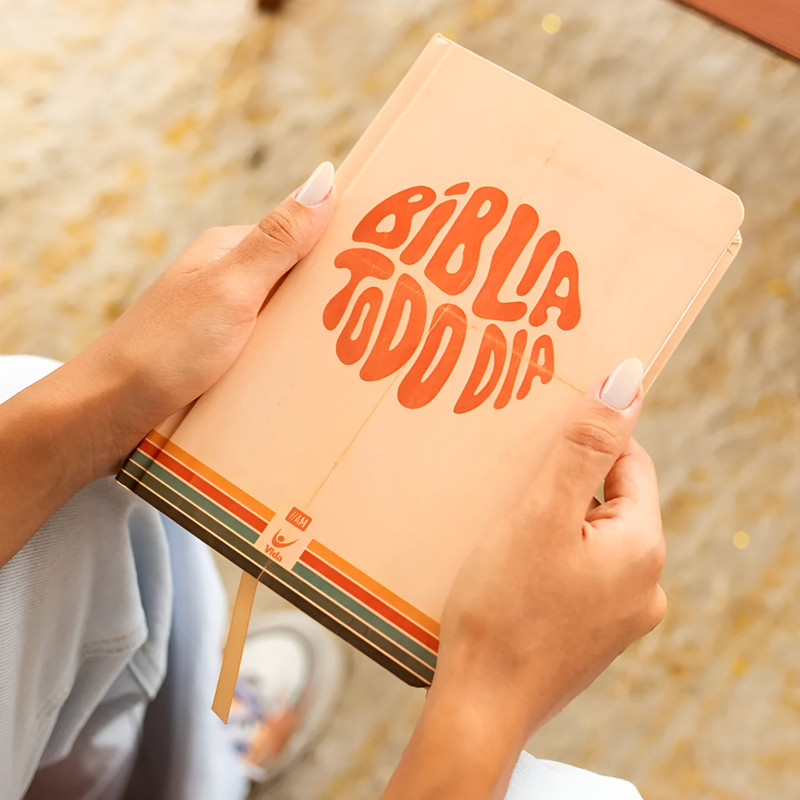 Bíblia Devocional Todo Dia Espaço Para Anotações Retro - Image 2