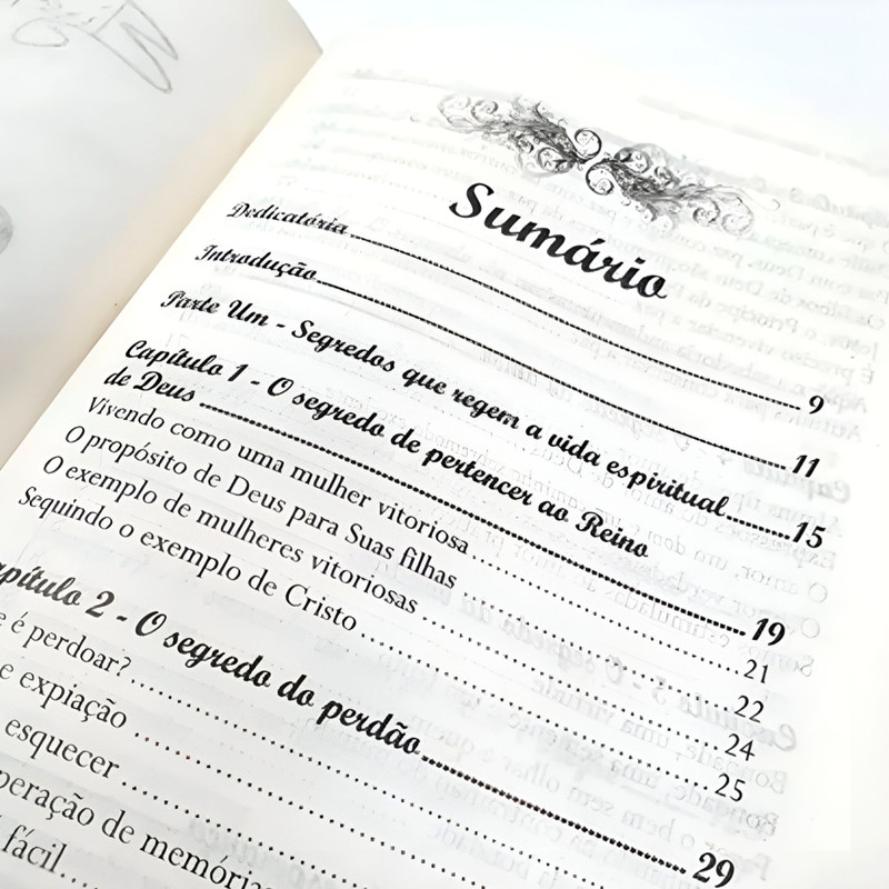 Bíblia Da Mulher Vitoriosa Letra Gigante Arc Branco - Image 2