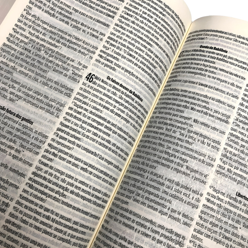 Bíblia NVT Slim Luxo Branca - Image 4