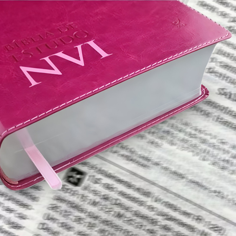 Biblia de Estudo NVI Rosa - Image 4