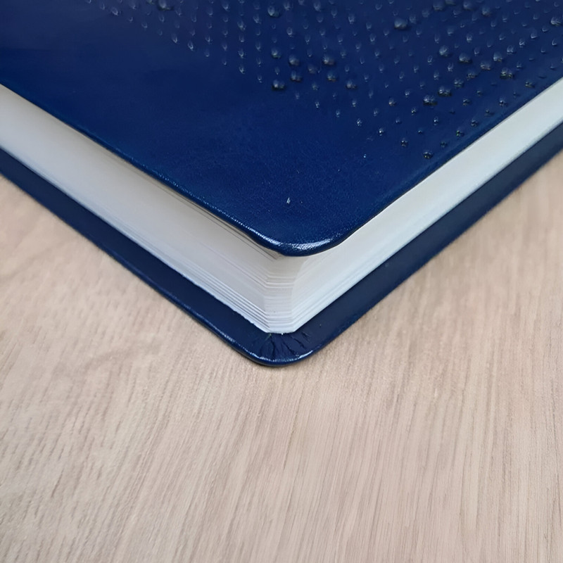 Bíblia Nvi Slim Cruz Capa Luxo Azul - Image 3